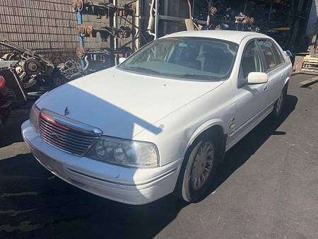 WRECKING 2002 FORD AUII FAIRLANE GHIA 4.0L TICKFORD