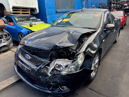 WRECKING 2010 FORD FG FALCON XR6 UTE FOR PARTS