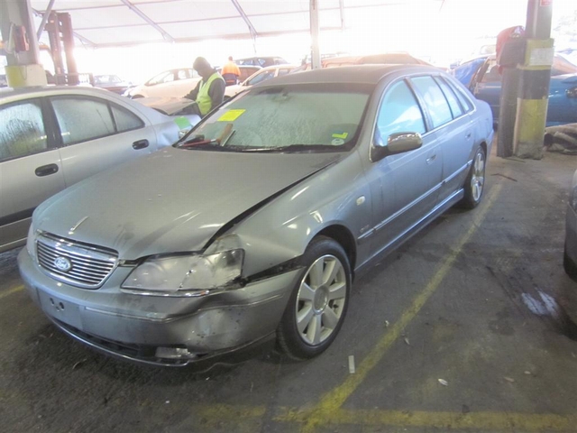2006 Ford fairlane ghia sedan #8